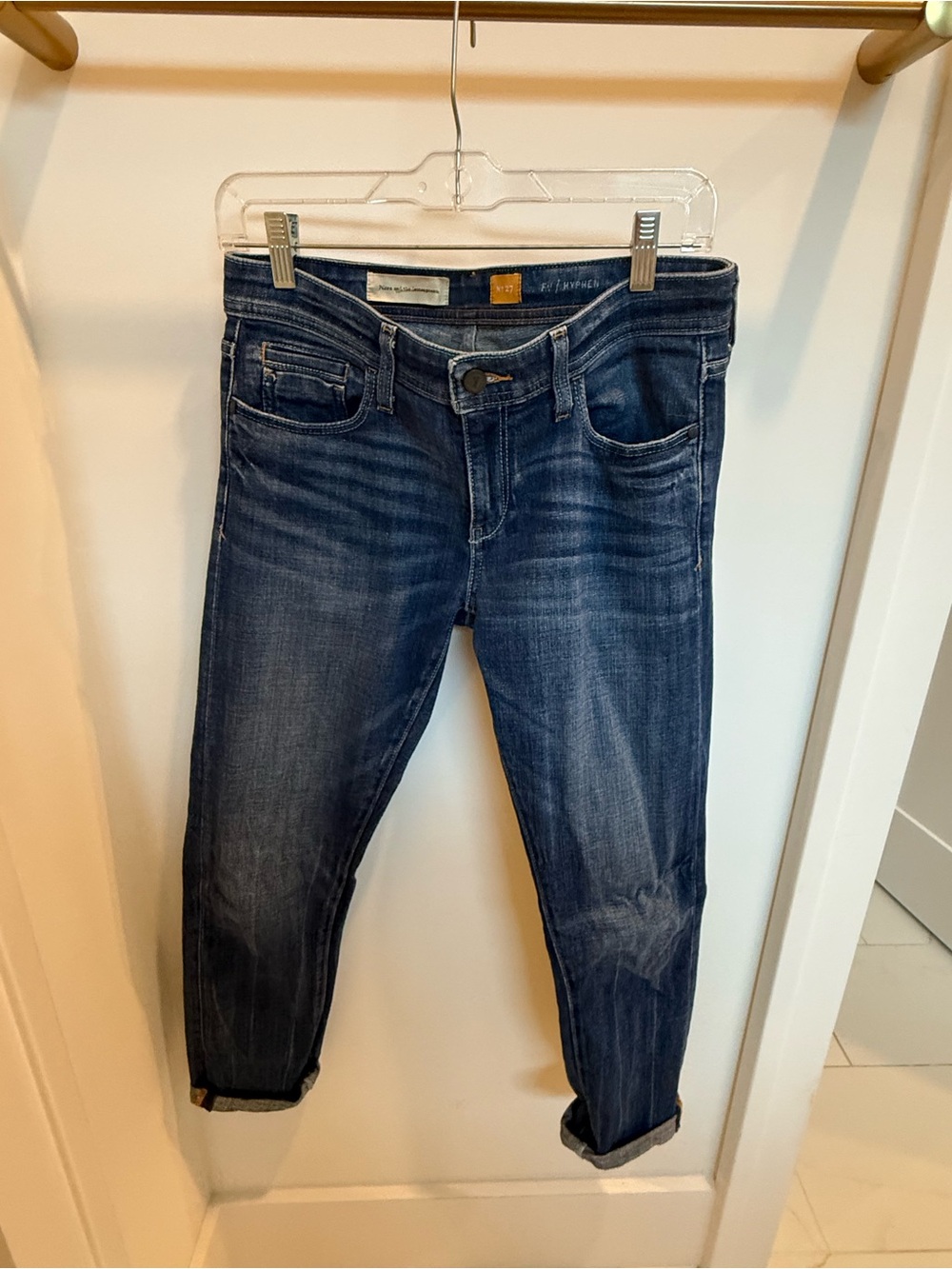 Pilcro Dark Wash Women’s cropped jeans